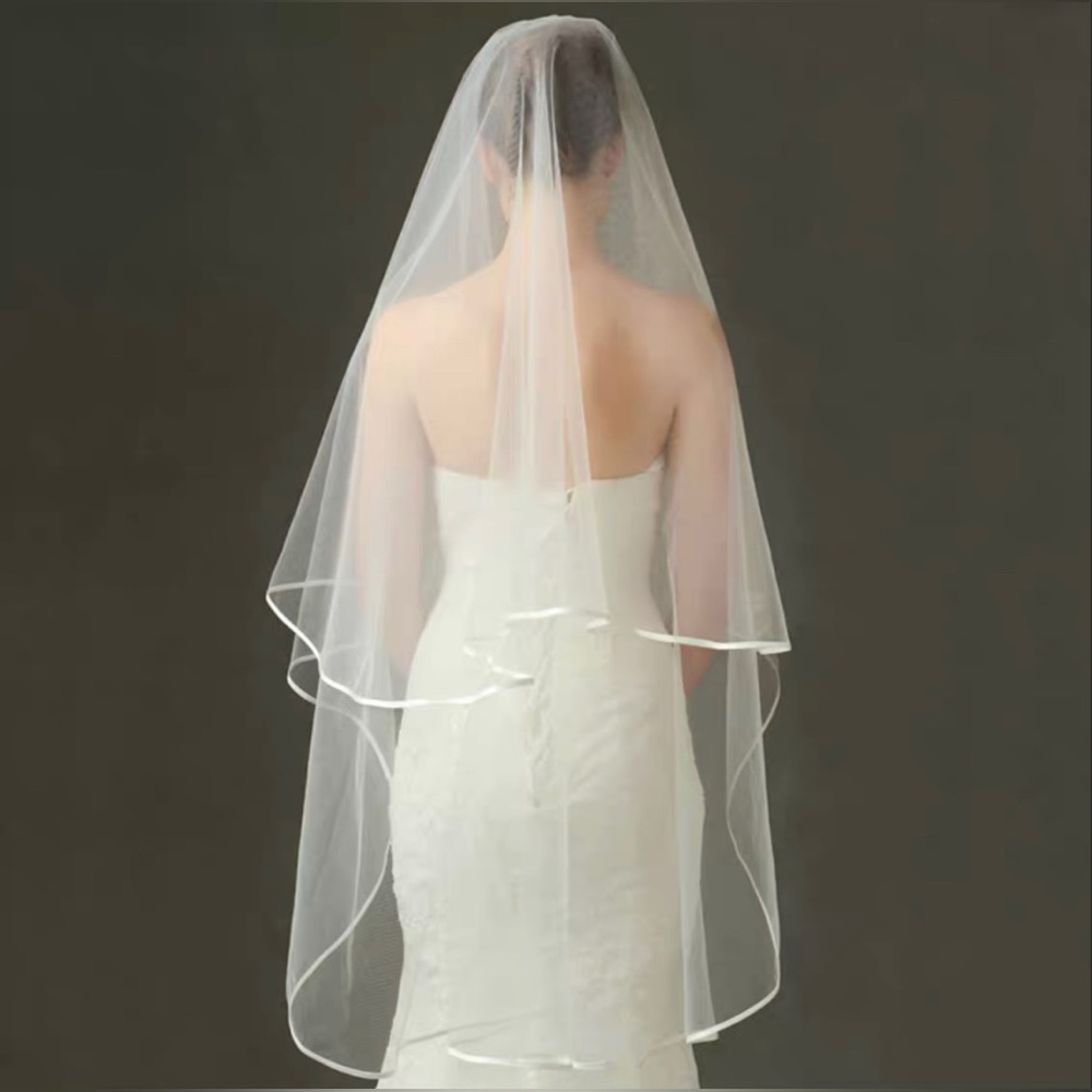 Two-Tier Satin Trim Knee Length Wedding Veil with Comb